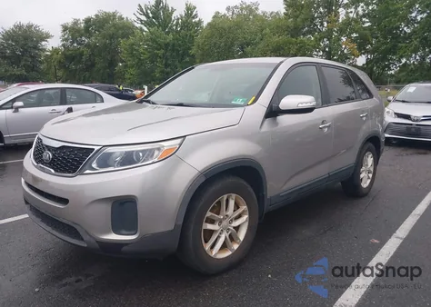 2014 Kia Sorento Lx z USA, uszkodzony, nr VIN 5XYKT3A62EG512526